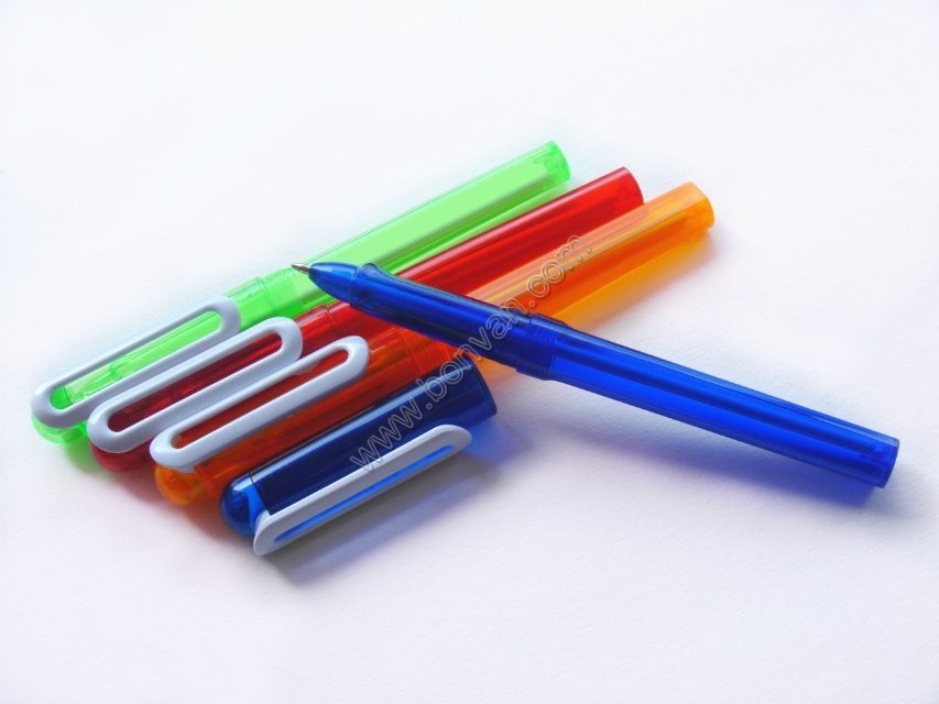 cap style plastic pen